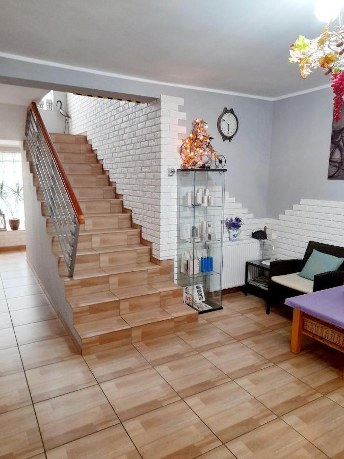 Villa Iris โควอบเซก ภายนอก รูปภาพ